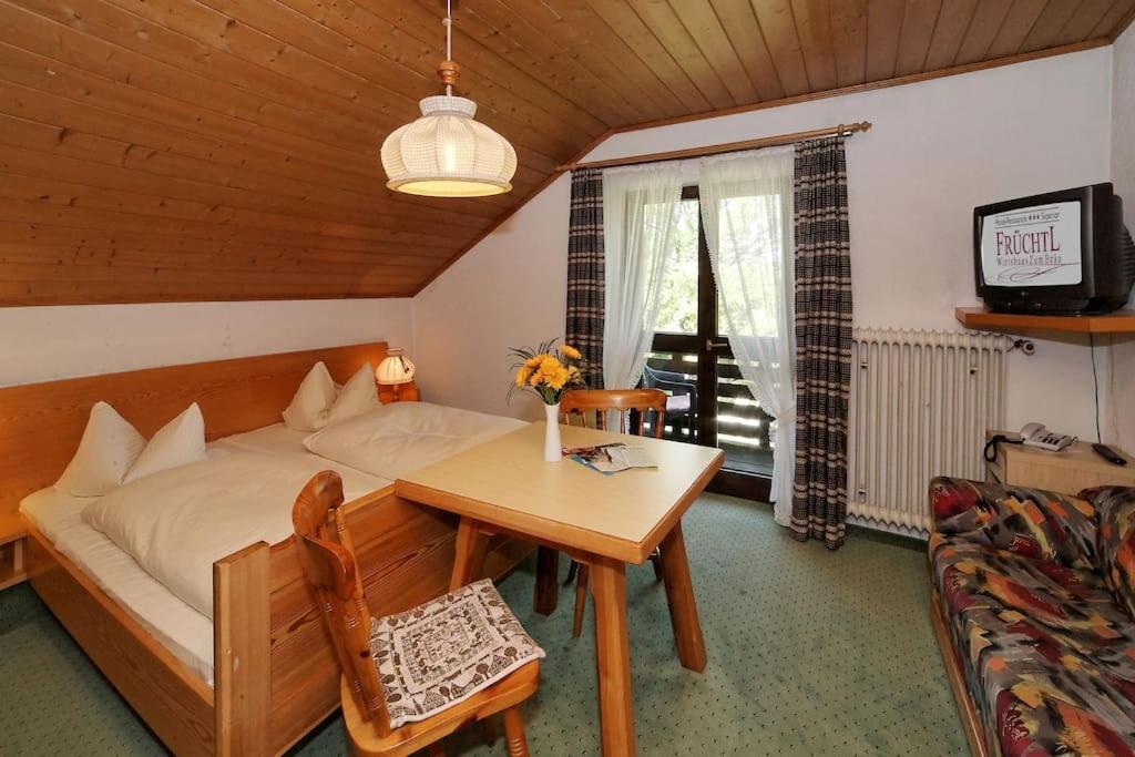 Hotel Haus Jupp à Zandt Extérieur photo